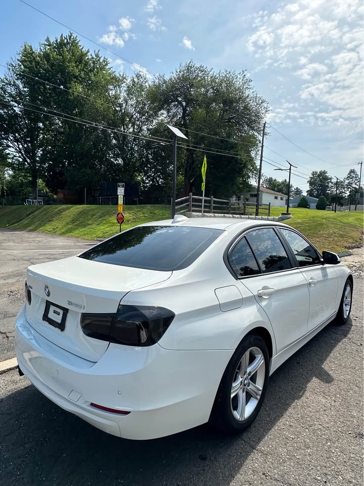 2014 BMW 3 Series · 328i xDrive Sedan 4D