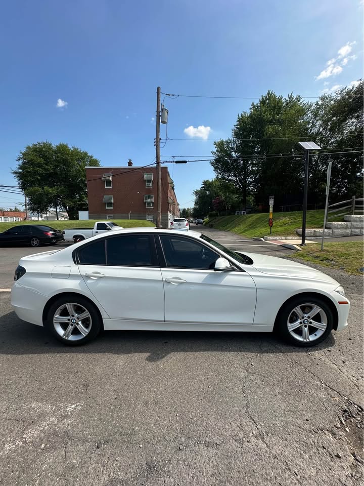2014 BMW 3 Series · 328i xDrive Sedan 4D